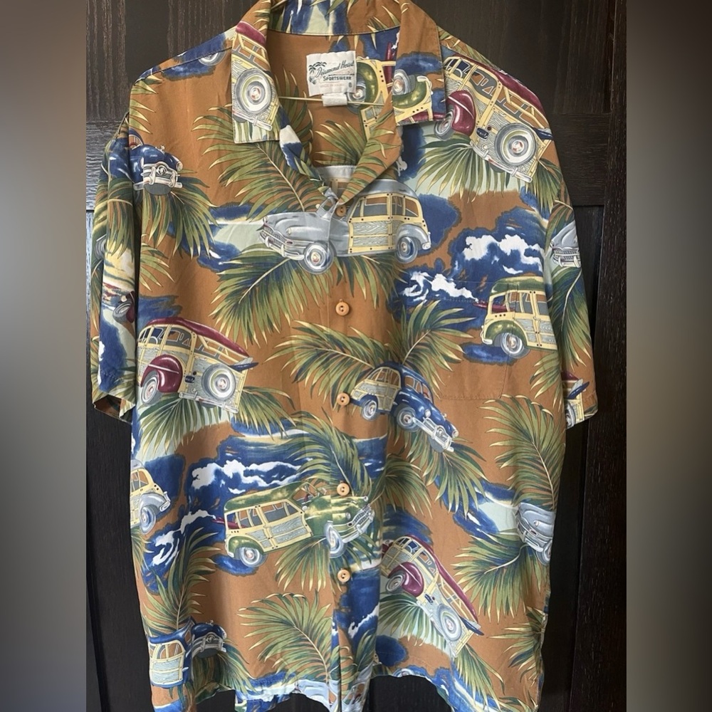 Diamond Head vintage woody print Hawaiian style shirt
